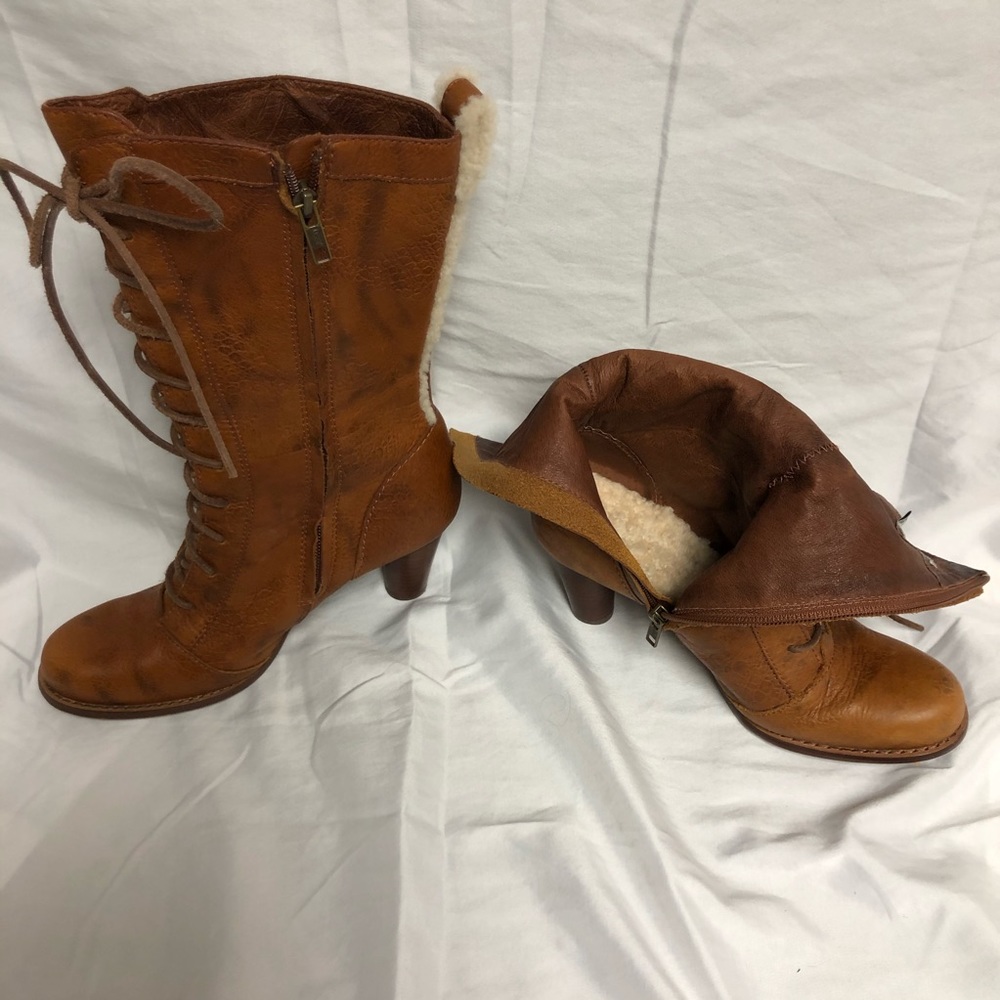 UGG boots sz 7.5, excellent condition - Picture 7 of 8